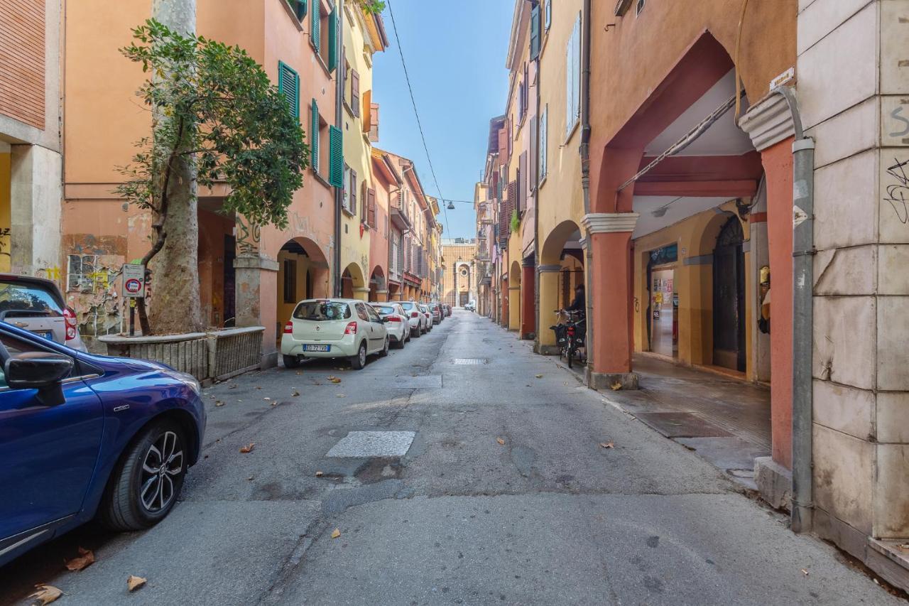Mini Loft San Carlo A 5 Min Da Mambo Bologna Apartment Bagian luar foto