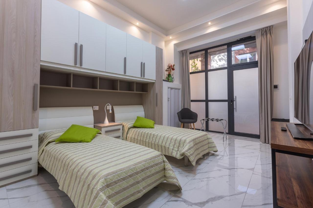 Mini Loft San Carlo A 5 Min Da Mambo Bologna Apartment Bagian luar foto